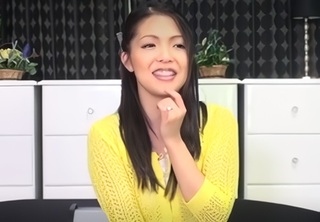 【オナニー観察】「え、見たこと無いかも…ｗ」スレンダー美乳おっぱいの清楚美人な人妻熟女・美魔女おばさんに性欲処理させる