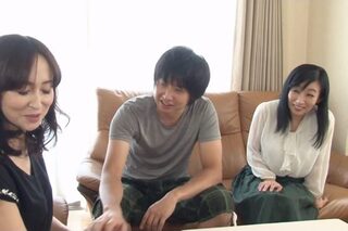 〈エロ叔母〉甥は前日義母のエロ事に触発され叔母にヌかれているのだった。義母をイジってお返しします！挿入！ww