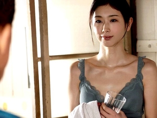 ＜人妻NTR＞猛暑で狂ったエロ貧乳な三十路の美熟女が義弟を誘惑！ドS痴女な杭打ち騎乗位で”強制”中出し不倫♡＜混浴風呂＞