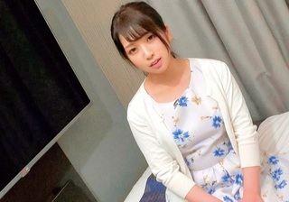 素人ナンパ「凄い気持ちぃよぉ♥」TV局から出てきたムチムチ美乳おっぱいロリ体型の美人地下アイドルを口説いて生パコｗｗ